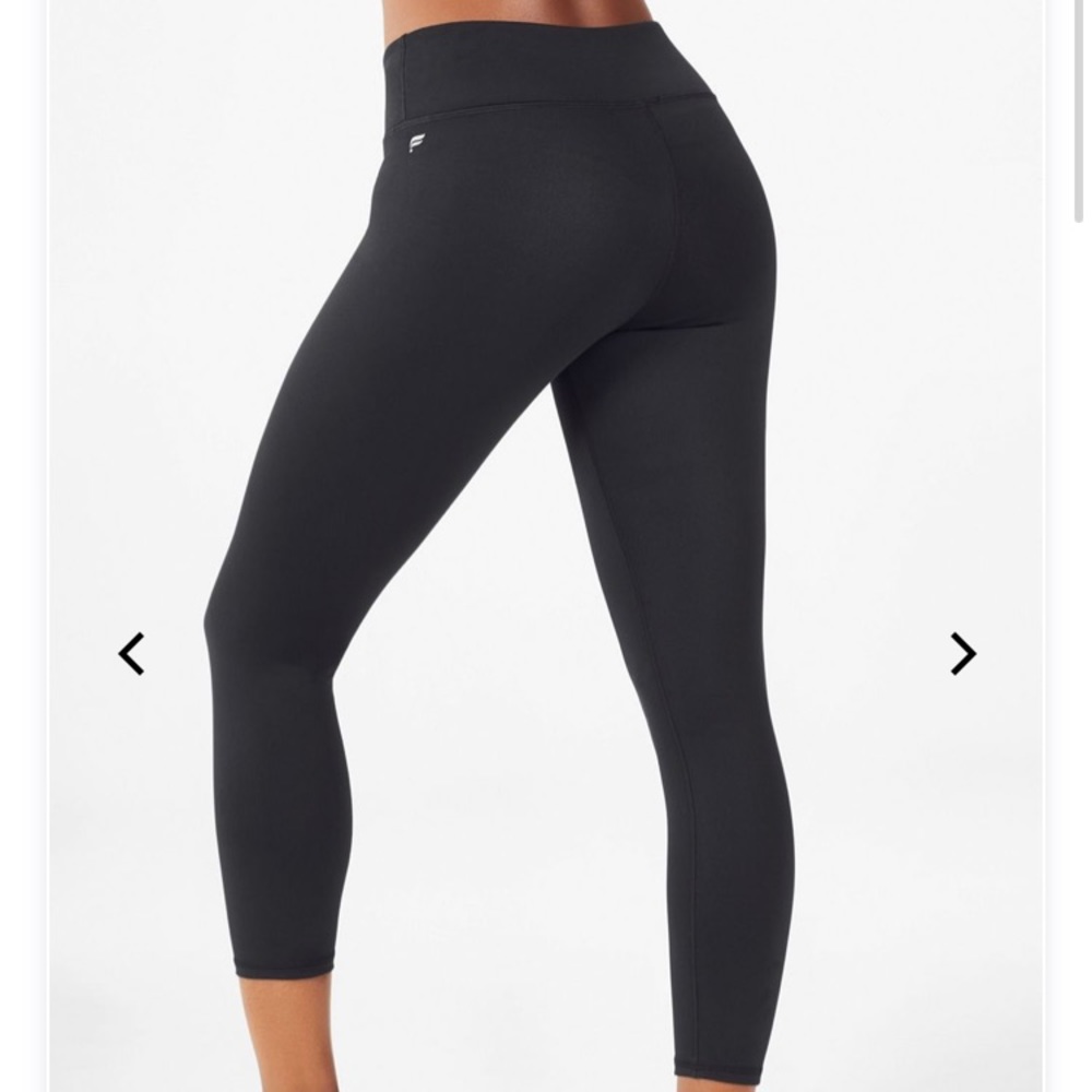 Fabletics Mid-Rise PowerHold® Capri